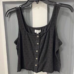 True Craft Black Sleeveless Crop Tank Top